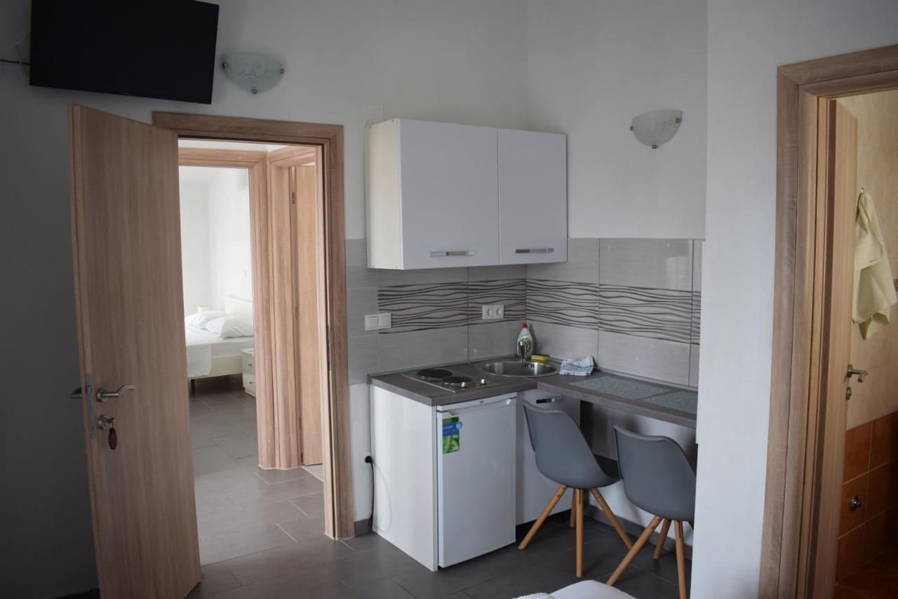 Apartmani Katica Novalja Eksteriør bilde
