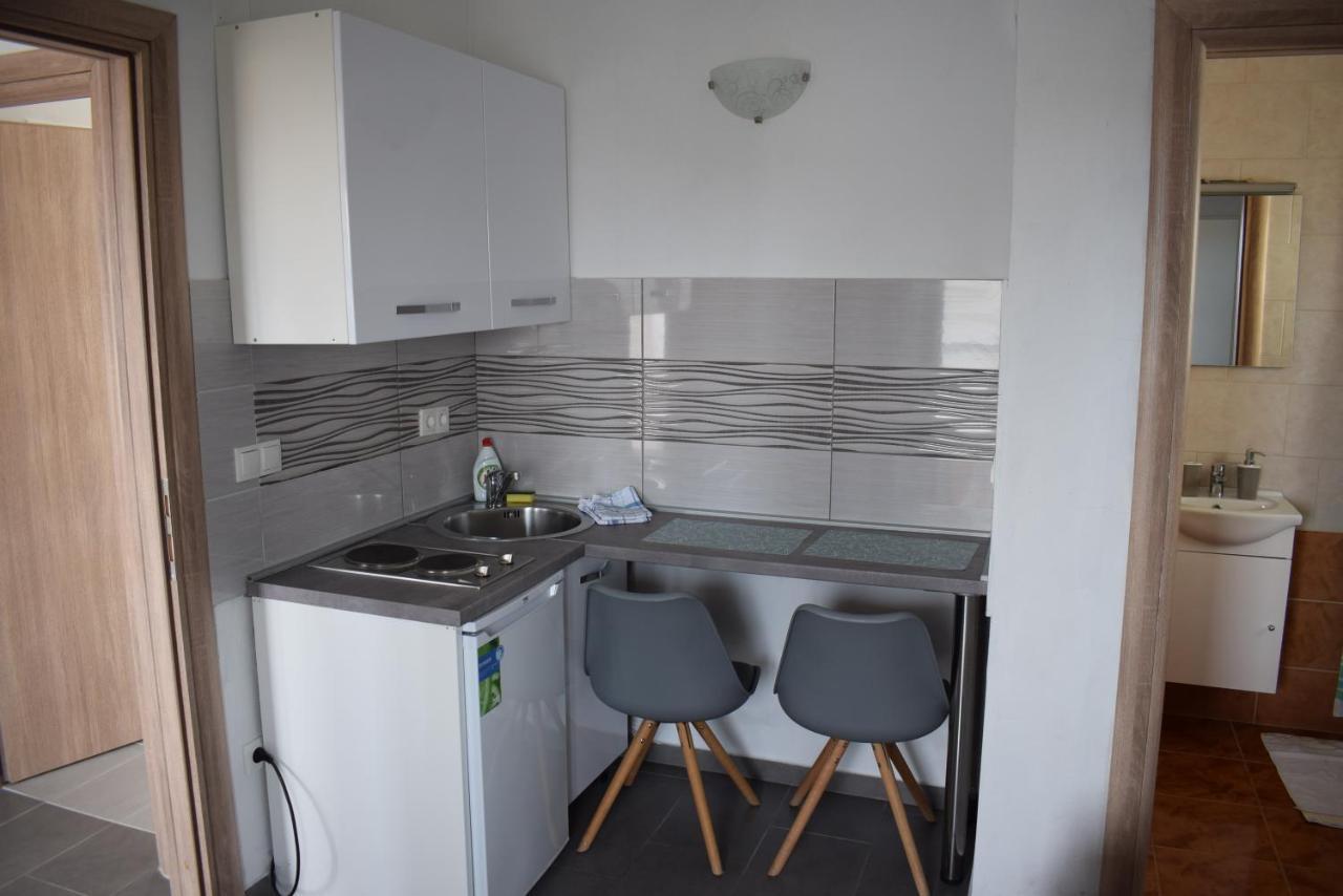Apartmani Katica Novalja Eksteriør bilde